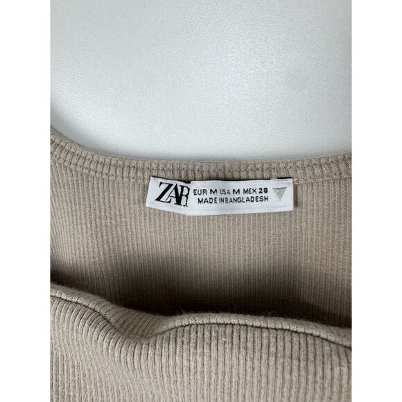 Zara Crop Size Medium Ribbed Tank Top Minimalist Square Neck - Picture 3 of 3